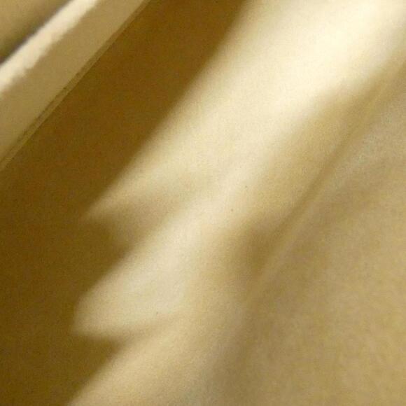 LOUIS VUITTON Gold Monogram Shoulder Bag - Picture 8 of 8